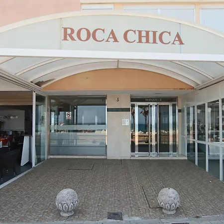 Апартаменти Tess Frontbeach La Roca Chica Торремолінос