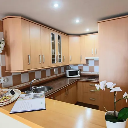 Tess Apartamento Frontbeach La Roca Chica *