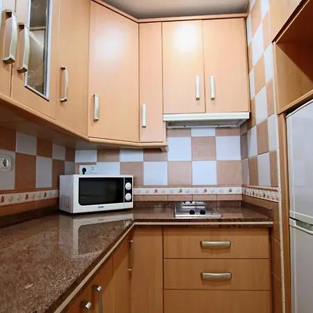 Tess Apartamento Frontbeach La Roca Chica * Torremolinos